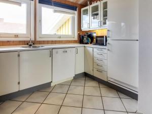 Holiday Home Suend - from the sea by Interhome