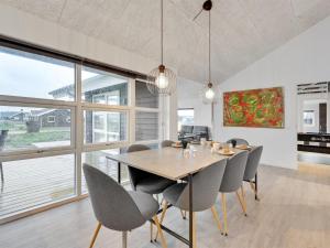 Holiday Home Tola - 450m from the sea by Interhome