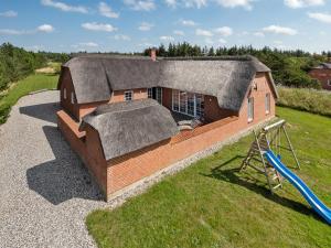 Holiday Home Aane - 1-8km from the sea by Interhome