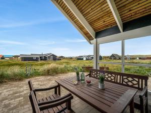 Holiday Home Sochyeta - 150m from the sea by Interhome