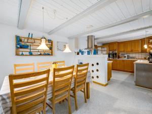 Holiday Home Orvo - 150m from the sea by Interhome