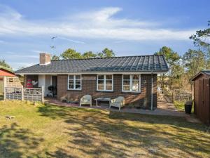 Holiday Home Aurelie - 800m from the sea by Interhome