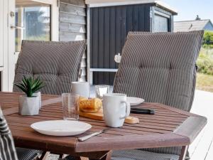 Holiday Home Tameran - 700m from the sea by Interhome