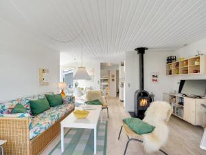 Holiday Home Majgull - 150m from the sea by Interhome