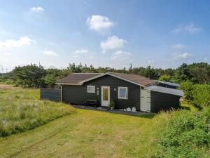 Holiday Home Vuokko - 400m from the sea by Interhome