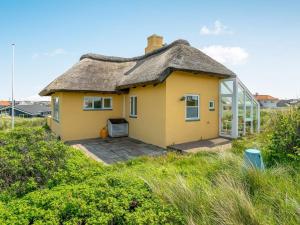 Holiday Home Quirina - 75m from the sea by Interhome