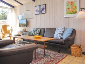 Holiday Home Jerrik - 900m from the sea by Interhome