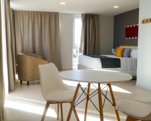 Ramada Residences by Wyndham Puerto Madryn CQ Gales