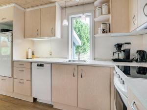 Holiday Home Hughlek - 900m from the sea by Interhome