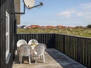Holiday Home Emppu - 400m from the sea by Interhome