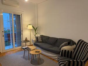 Arisa Apartment in Athens next to Metro Station