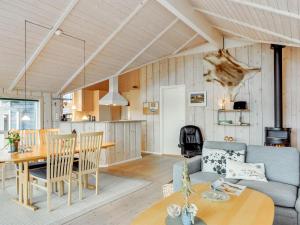 Holiday Home Thyrger - 550m from the sea by Interhome