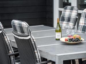 Holiday Home Mavis - 800m from the sea by Interhome