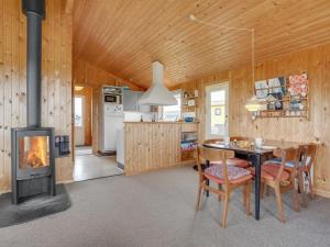 Holiday Home Svea - 400m from the sea by Interhome