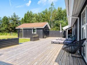 Holiday Home Ansfried - 900m from the sea by Interhome