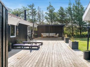 Holiday Home Ansfried - 900m from the sea by Interhome