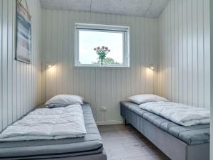 Holiday Home Helli - 650m from the sea by Interhome