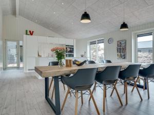Holiday Home Helli - 650m from the sea by Interhome