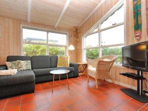 Holiday Home Dode - 225m from the sea by Interhome