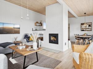 Holiday Home Stygge - 400m from the sea by Interhome