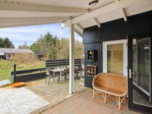 Holiday Home Nestori - 950m from the sea by Interhome