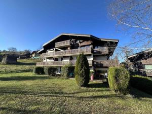 Appartement 2 pièces 4 pers terrasse parking Les Carroz dArâches - FR-1-572-293