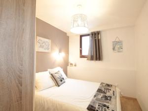 Charme au centre dArâches : 2 pièces + coin montagne, 45 pers, proche pistes et commerces - FR-1-572-154