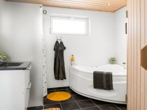 Holiday Home Gynther - 150m from the sea by Interhome