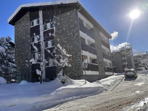 Spacieux 2 pièces + cabine, idéal famille, 5 pers, centre village, proche commerces et pistes - FR-1-572-156