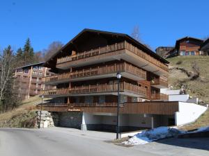 Appartement cosy 6 personnes avec garage, terrasse et wifi au cœur du village, proche pistes et commerces - FR-1-572-251