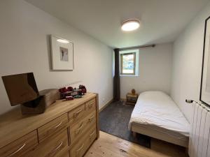 Charmant appartement rénové pour 7 personnes, proche centre et pistes, avec wifi et parking - FR-1-572-287