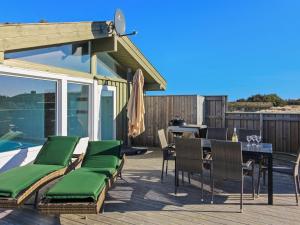 Holiday Home Falka - 800m from the sea by Interhome