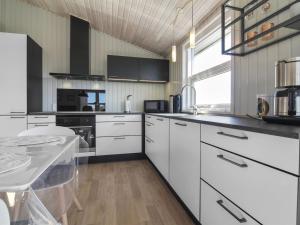 Holiday Home Laghmund - 250m from the sea by Interhome