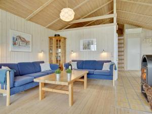 Holiday Home Viktoria - 400m from the sea by Interhome