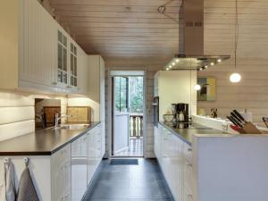 Holiday Home Jo - 1-2km from the sea by Interhome
