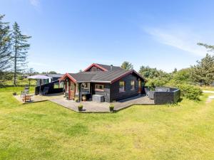 Holiday Home Gullborg - 800m from the sea by Interhome