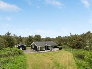 Holiday Home Jara - 700m from the sea by Interhome