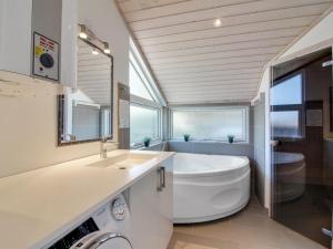 Holiday Home Felippa - 25m from the sea by Interhome