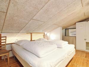 Apartment Lenya - 150m from the sea by Interhome