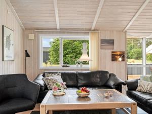 Holiday Home Dimo - 700m from the sea by Interhome