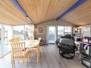 Holiday Home Engelbrecht - 400m from the sea by Interhome