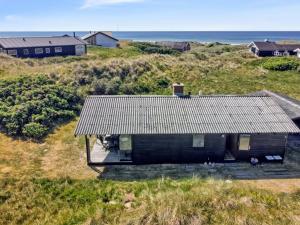 Holiday Home Tulir - 300m from the sea by Interhome