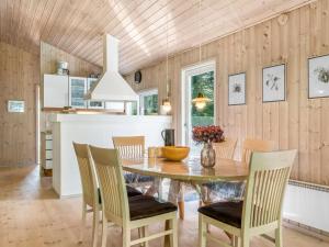 Holiday Home Ninetta - 650m from the sea by Interhome