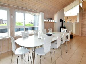 Holiday Home Huno - 400m from the sea by Interhome