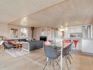 Holiday Home Sande - 450m from the sea by Interhome