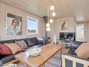 Holiday Home Sande - 450m from the sea by Interhome