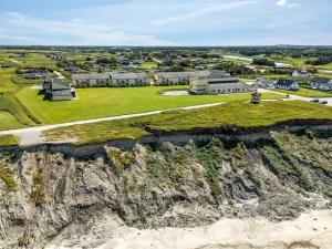 Apartment Alimpij - 150m from the sea by Interhome