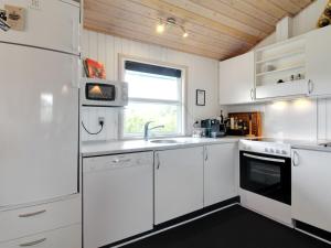 Holiday Home Myriam - 200m from the sea by Interhome