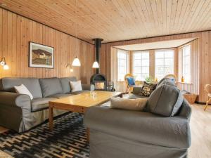 Holiday Home Vaska - 550m from the sea by Interhome