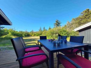 Holiday Home Avia - 500m from the sea by Interhome